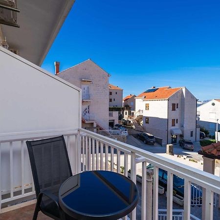 קאבטאט Apartments Senjo - Studio Apartment With Balcony With Side Sea View Apartman 4 מראה חיצוני תמונה